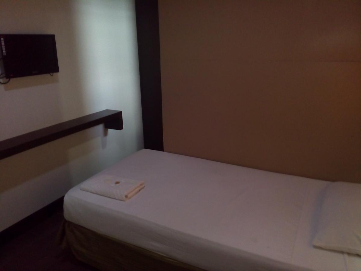 Hotel Kichi Legazpi Bagian luar foto